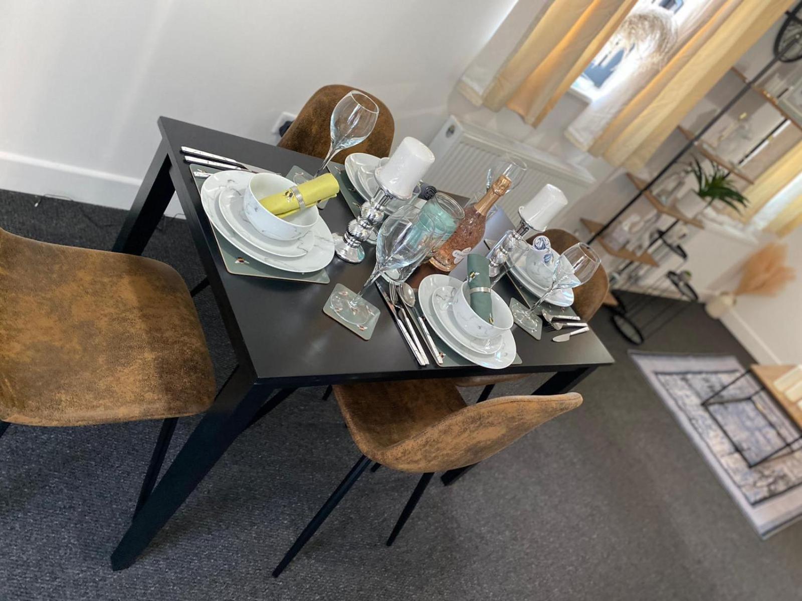 One And Two Bed Apartments Slough Near Heathrow Colnbrook Ngoại thất bức ảnh