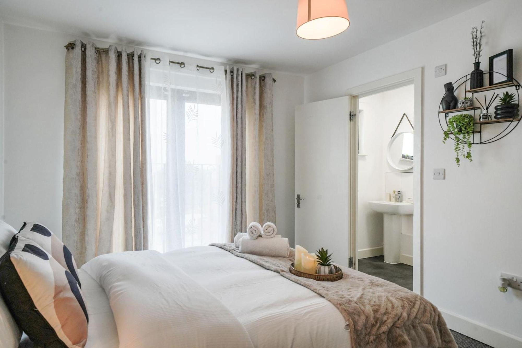 One And Two Bed Apartments Slough Near Heathrow Colnbrook Ngoại thất bức ảnh